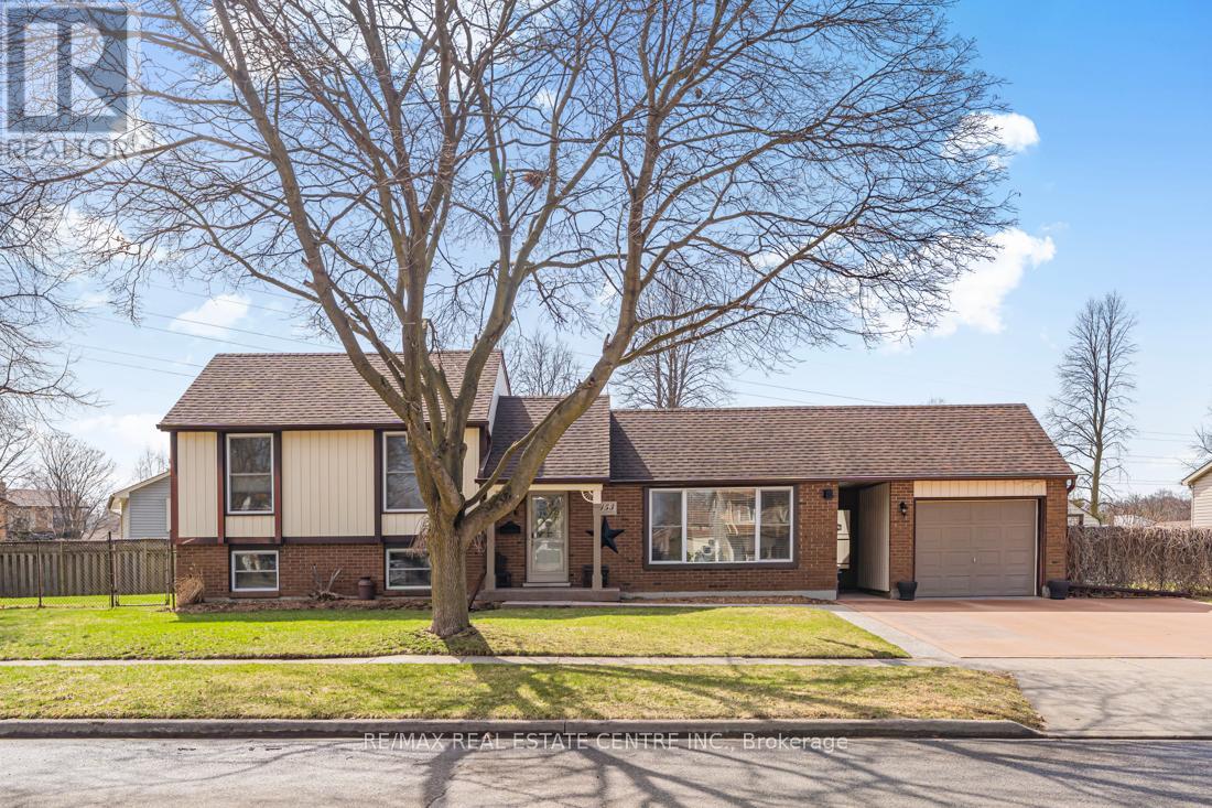 153 The Greenway Way, Cambridge, Ontario  N1R 6L6 - Photo 42 - X13503196