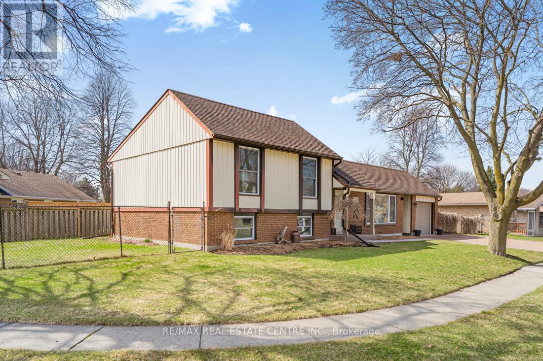 153 The Greenway Way, Cambridge, Ontario  N1R 6L6 - Photo 44 - X13503196