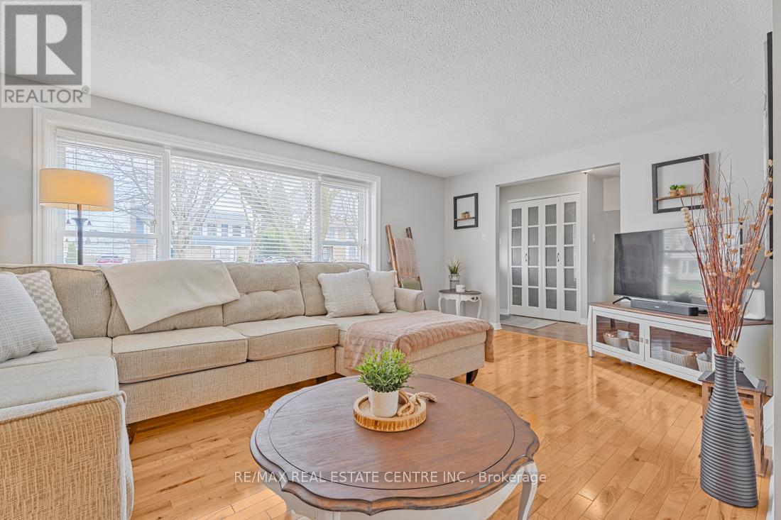 153 The Greenway Way, Cambridge, Ontario  N1R 6L6 - Photo 6 - X13503196