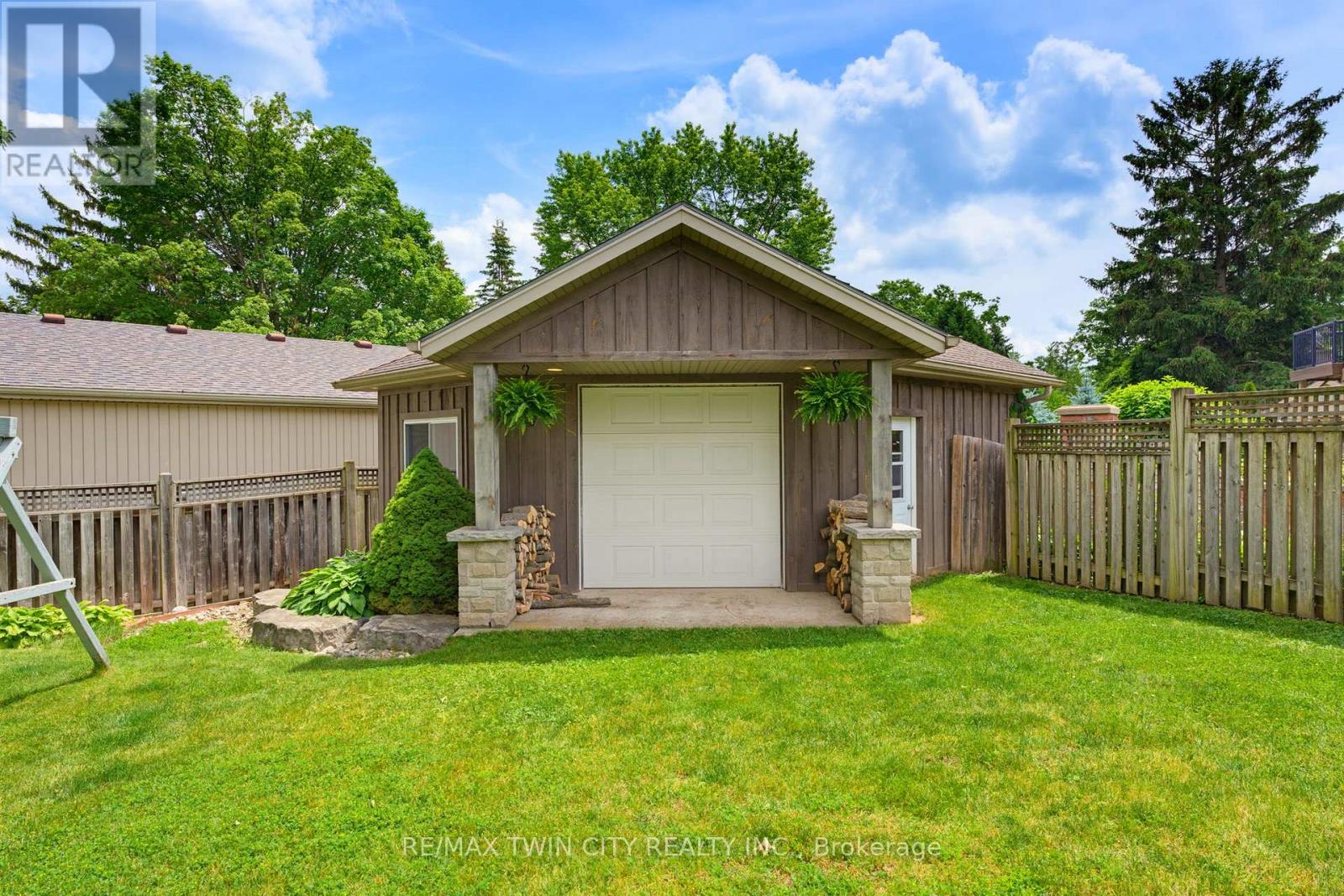 9 Burnside Drive, North Dumfries, Ontario  N0B 1E0 - Photo 32 - X13503212
