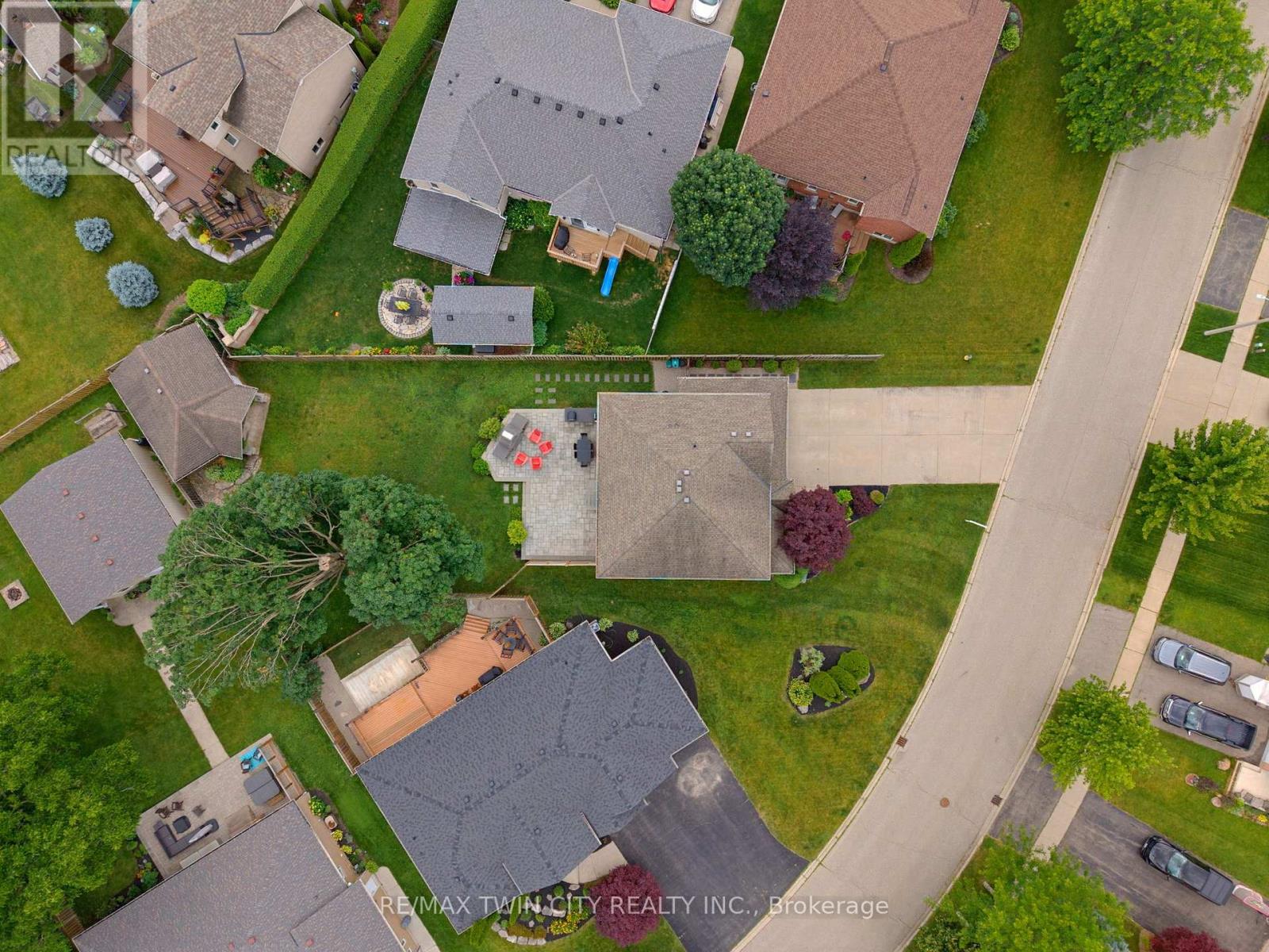 9 Burnside Drive, North Dumfries, Ontario  N0B 1E0 - Photo 37 - X13503212