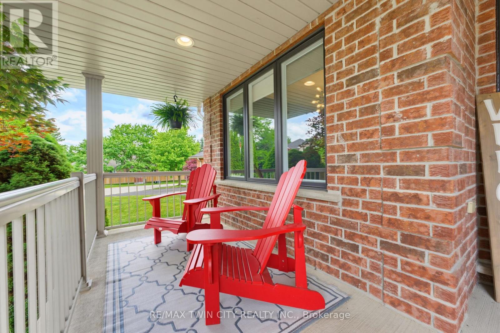 9 Burnside Drive, North Dumfries, Ontario  N0B 1E0 - Photo 4 - X13503212