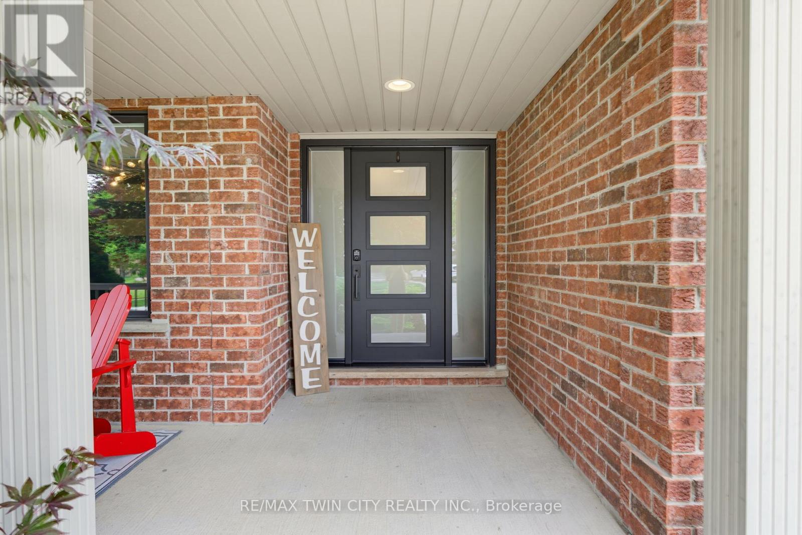 9 Burnside Drive, North Dumfries, Ontario  N0B 1E0 - Photo 5 - X13503212
