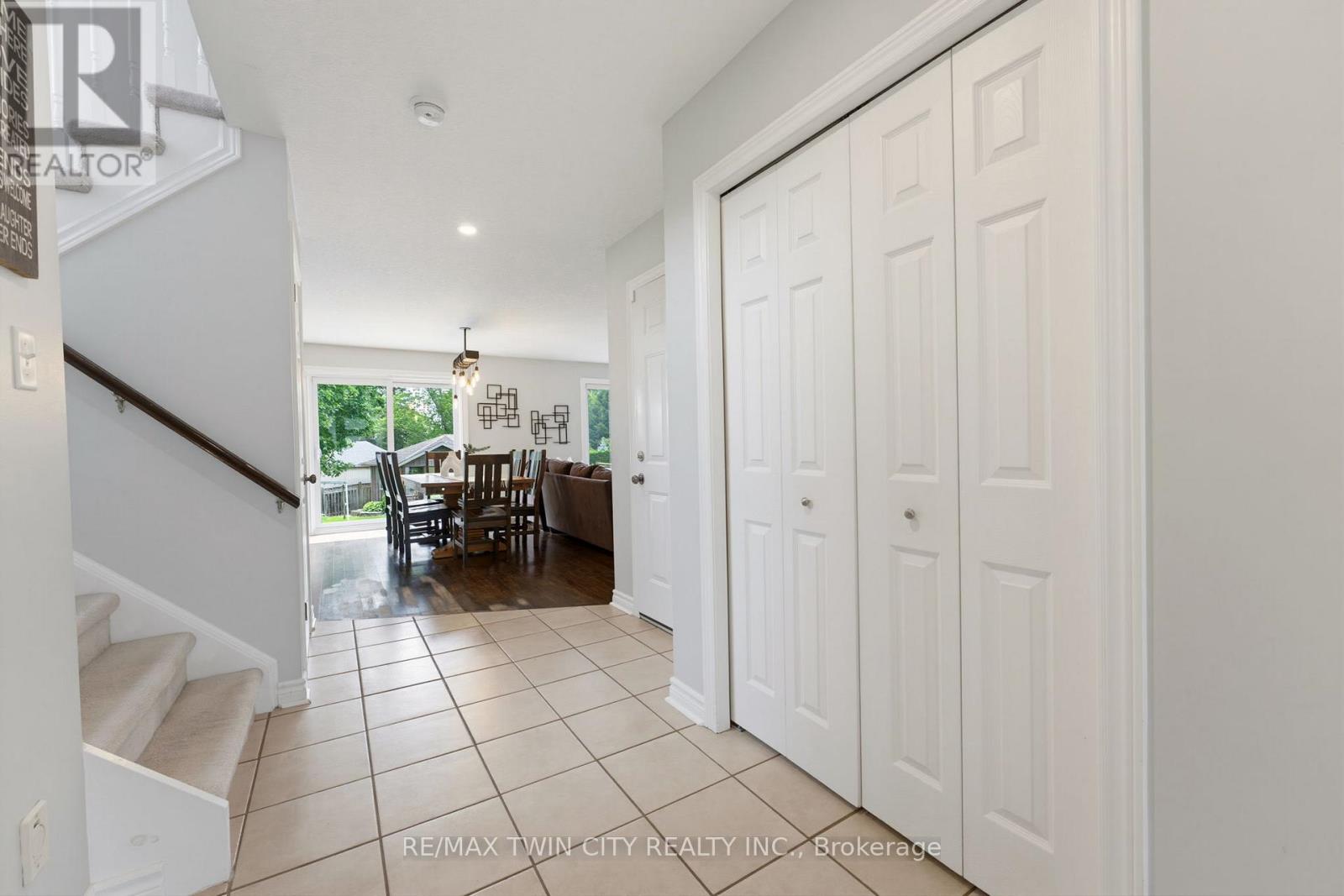 9 Burnside Drive, North Dumfries, Ontario  N0B 1E0 - Photo 7 - X13503212
