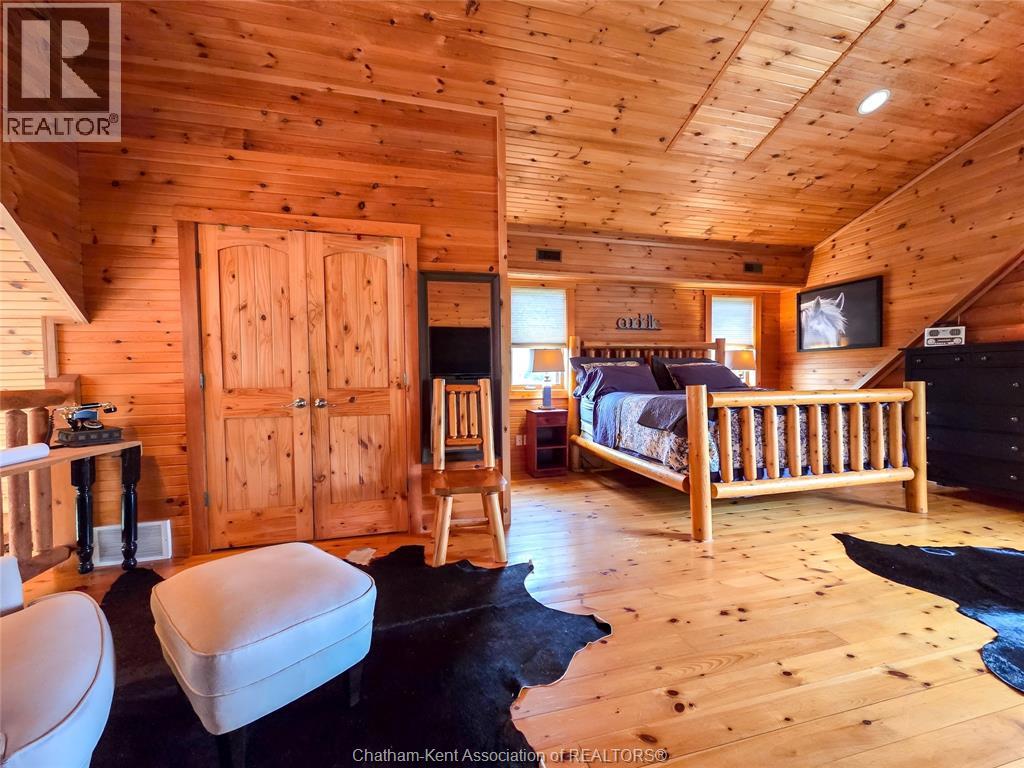 11530 Longwoods Road, Kent Bridge, Ontario  N0P 1M0 - Photo 18 - 26015432