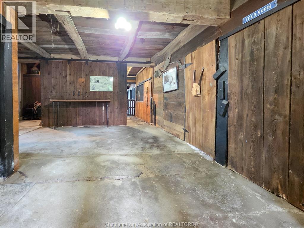 11530 Longwoods Road, Kent Bridge, Ontario  N0P 1M0 - Photo 35 - 26015432