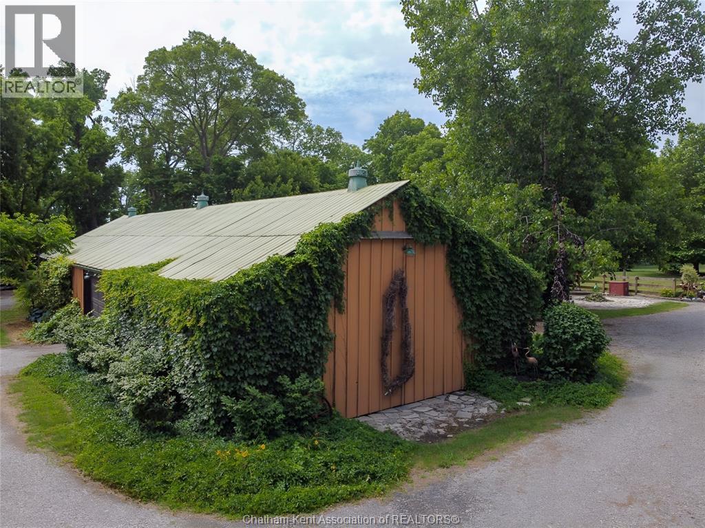 11530 Longwoods Road, Kent Bridge, Ontario  N0P 1M0 - Photo 36 - 26015432