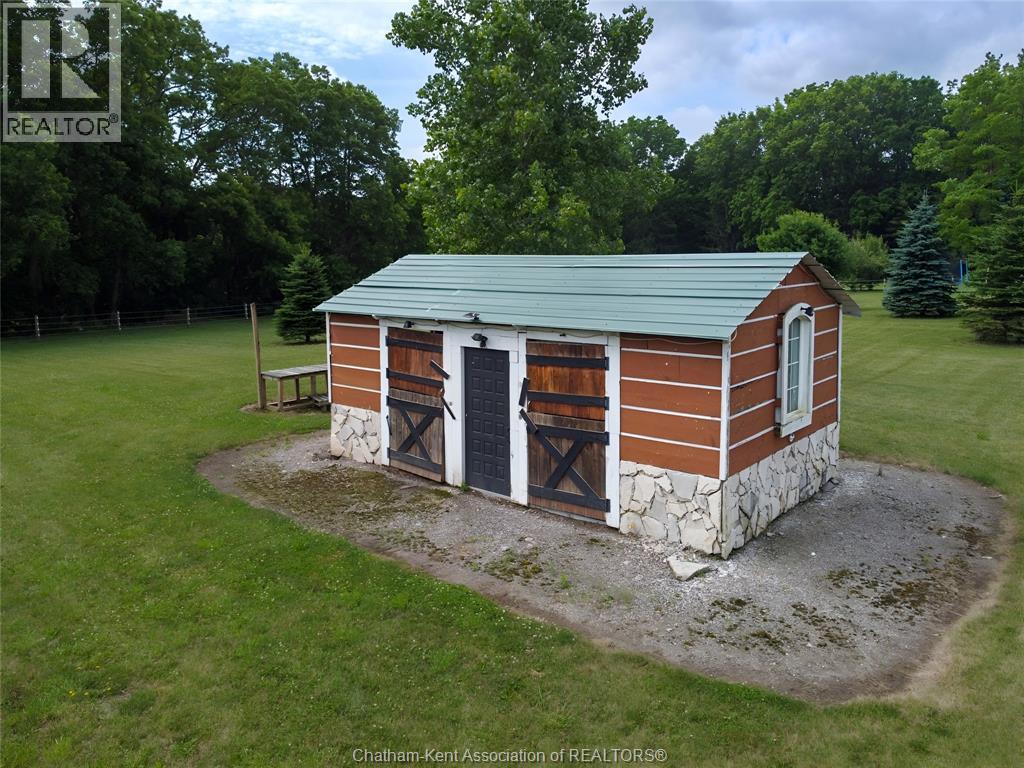 11530 Longwoods Road, Kent Bridge, Ontario  N0P 1M0 - Photo 38 - 26015432