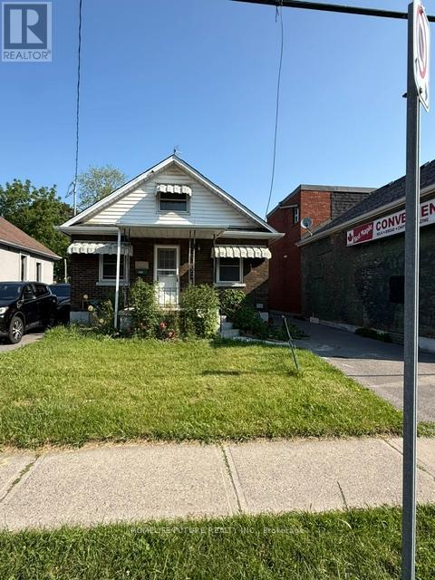 346 EULALIE AVENUE, Oshawa, Ontario