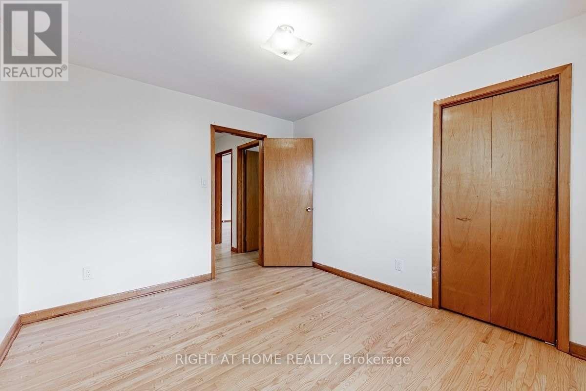 9 Chalet (Upper) Road, Toronto, Ontario  M2J 3V4 - Photo 9 - C13440460