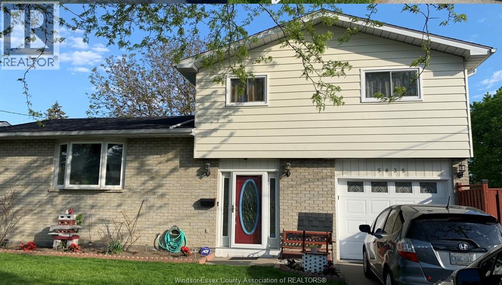 5835 ROSE STREET, Windsor, Ontario