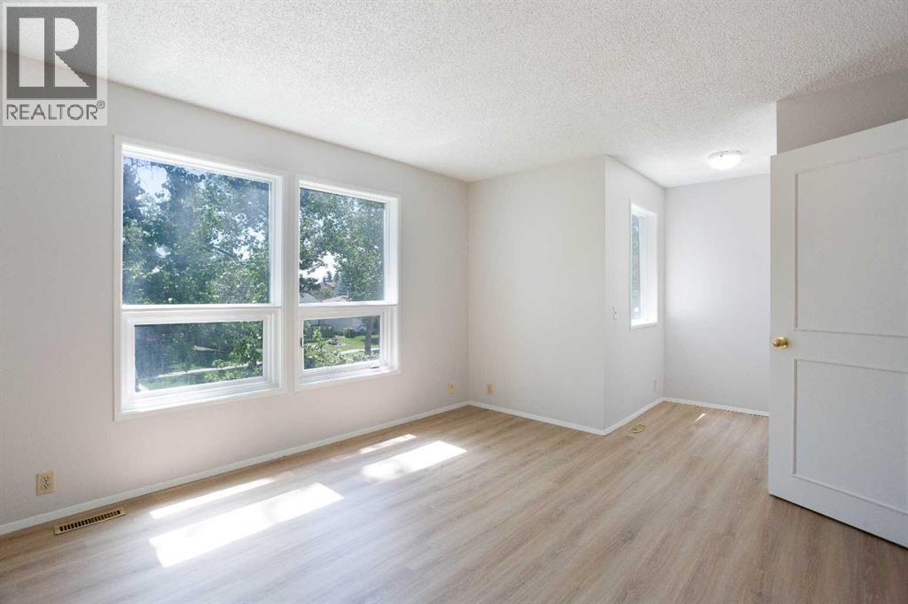 2330 Woodview Drive SW, Calgary, Alberta  T2W 4X6 - Photo 26 - A2324886