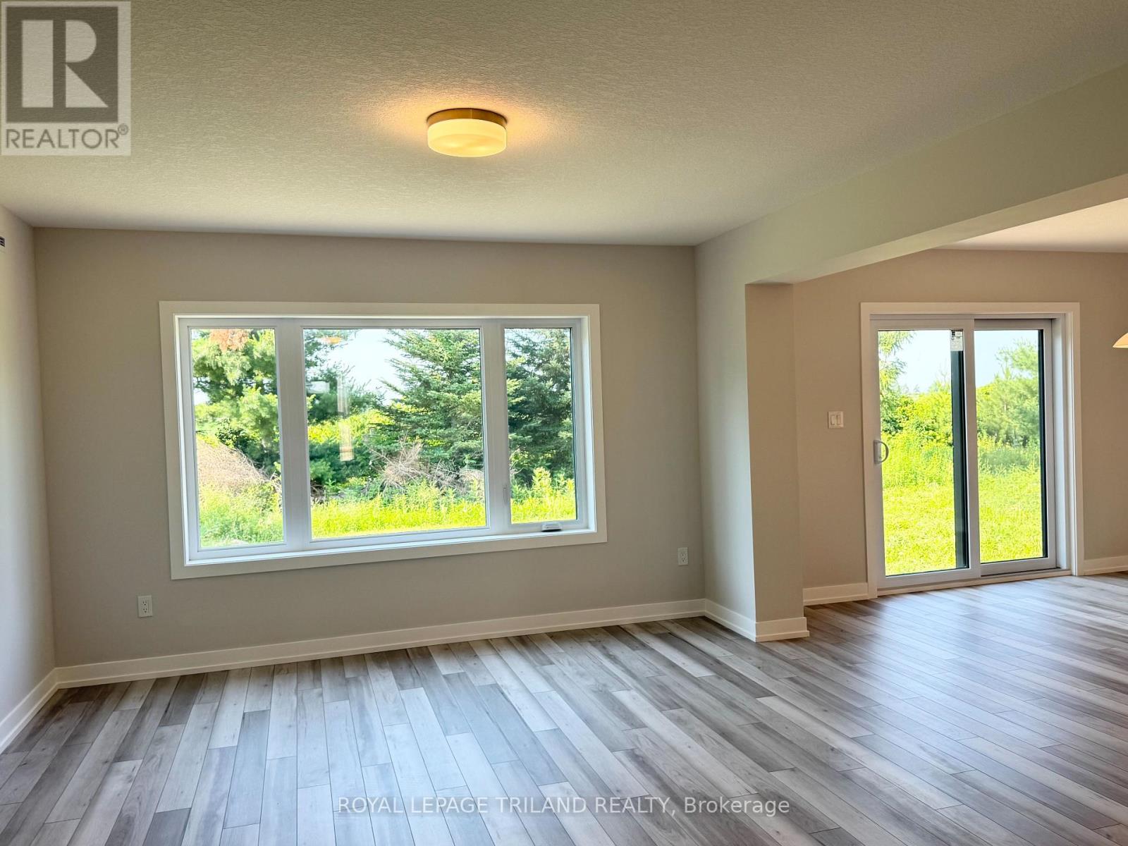 111 Styles Drive, St. Thomas, Ontario  N5R 0N8 - Photo 3 - X12641822