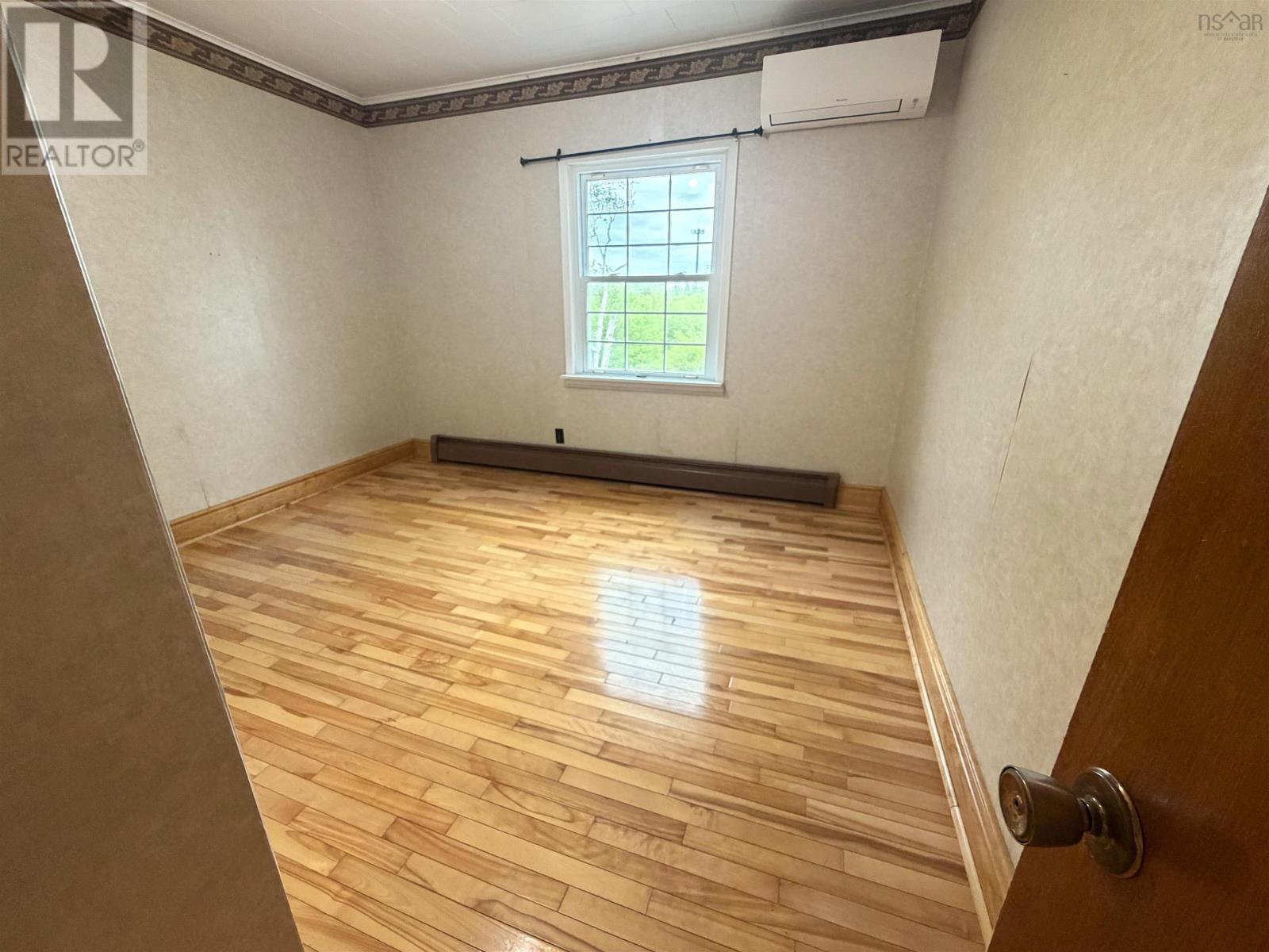 207 Mitchell Avenue, Dominion, Nova Scotia  B1G 1N5 - Photo 11 - 202616012