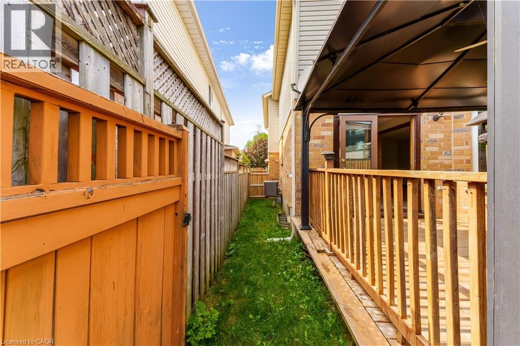 213 Grey Fox Drive, Kitchener, Ontario  N2E 3N7 - Photo 40 - 40838375