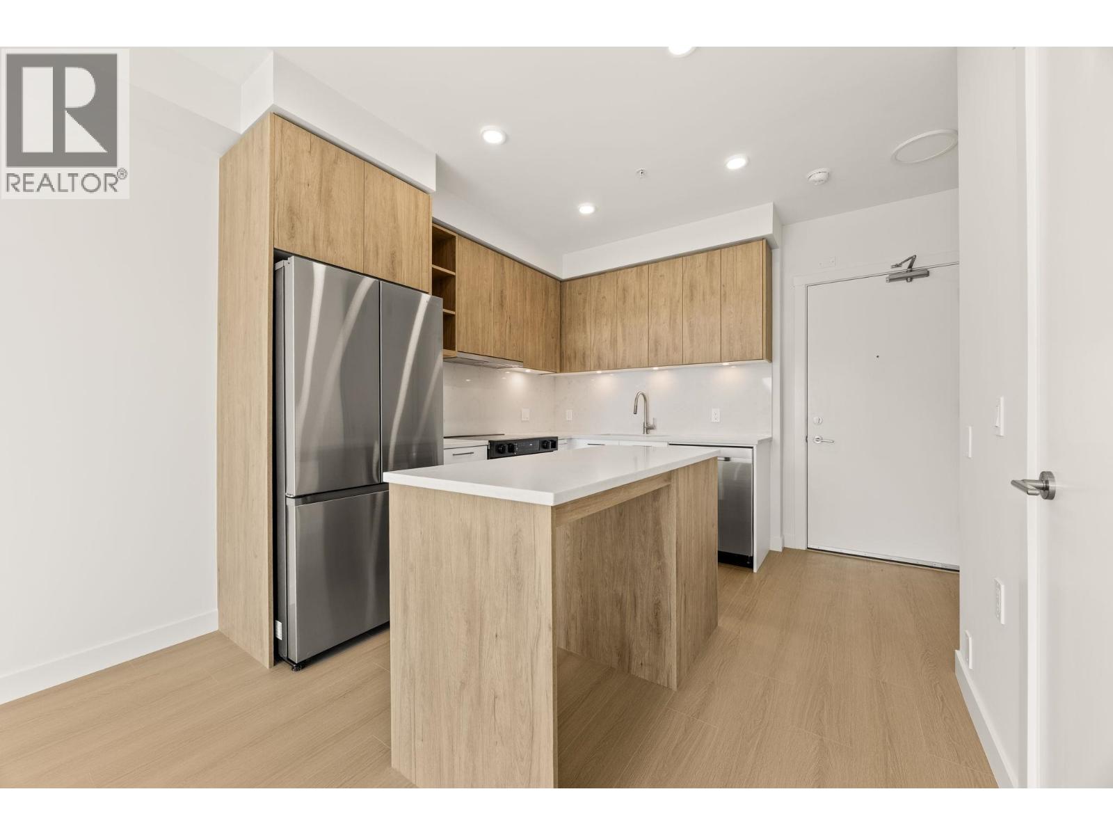 203 82 1st Street, New Westminster, British Columbia  V3L 0L8 - Photo 6 - R3137346