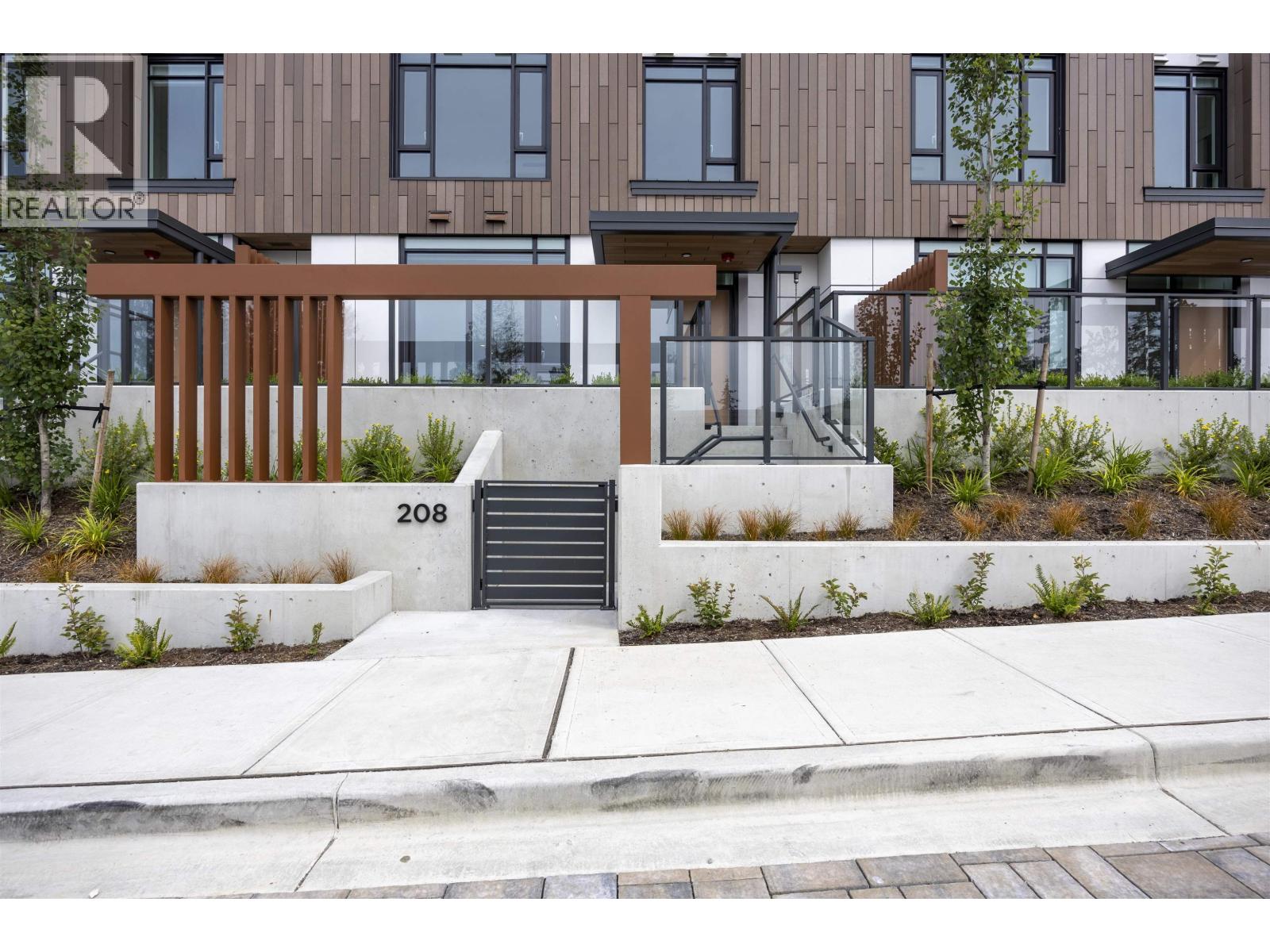 208 3963 UPLANDS, Vancouver, British Columbia