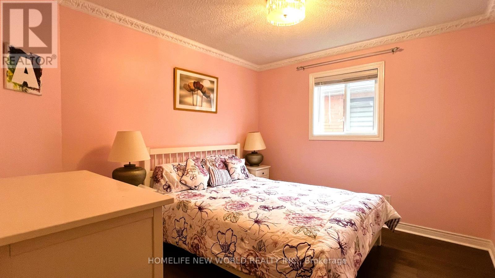 2326 Yorktown Circle, Mississauga, Ontario  L5M 5Y2 - Photo 23 - W13497084