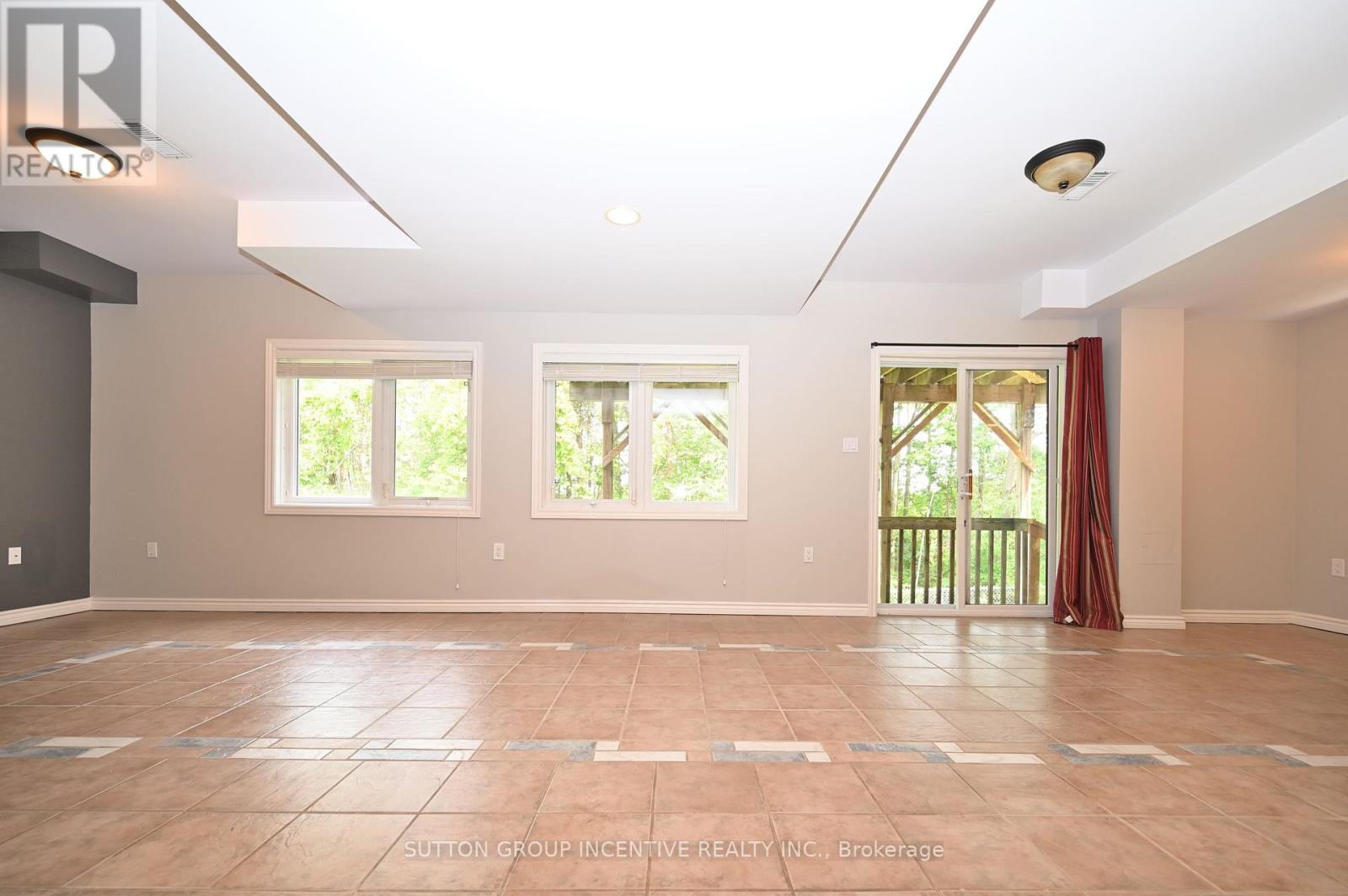 28 Silvercreek Crescent, Barrie (Ardagh), Ontario  L4N 1S7 - Photo 21 - S13503274