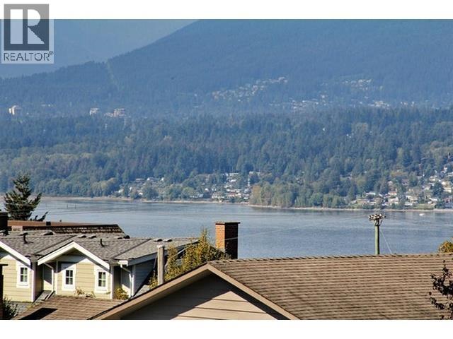 Ground Level 7222 Pandora Street, Burnaby, British Columbia  V5A 1B9 - Photo 11 - R3113700