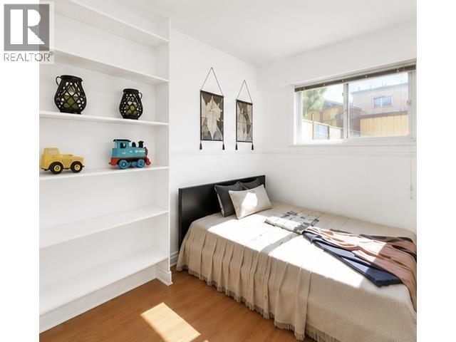 Ground Level 7222 Pandora Street, Burnaby, British Columbia  V5A 1B9 - Photo 6 - R3113700