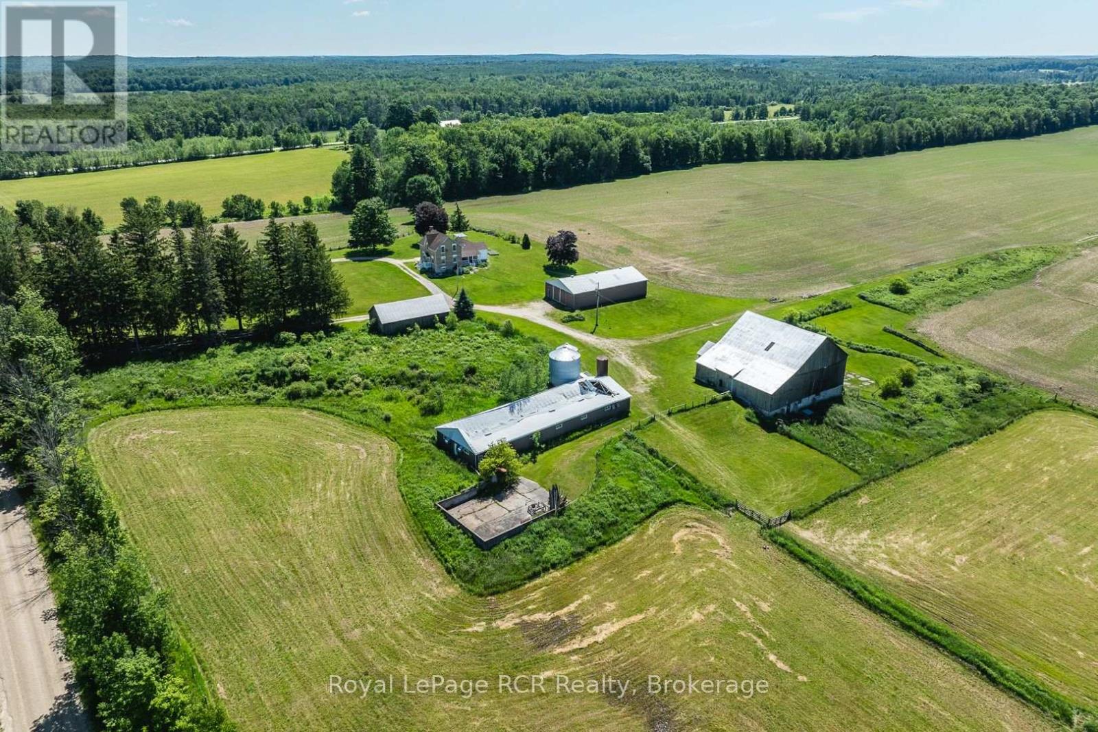 541568 Concession 14 Ndr, West Grey, Ontario  N0G 1L0 - Photo 2 - X13494864