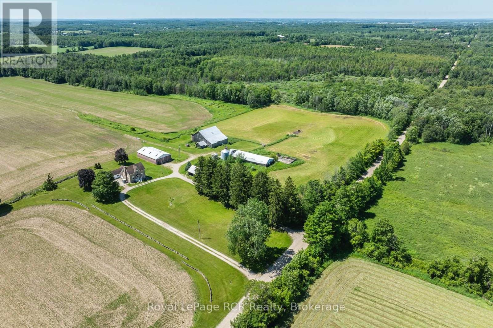 541568 Concession 14 Ndr, West Grey, Ontario  N0G 1L0 - Photo 5 - X13494864
