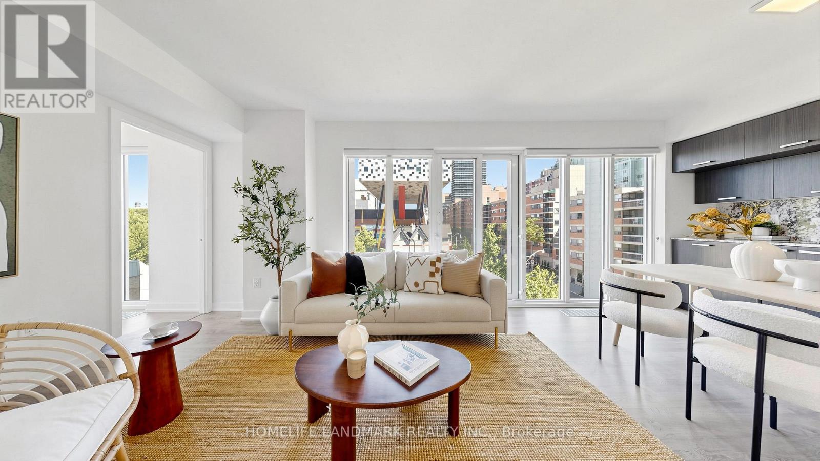 504 - 50 Mccaul Street, Toronto, Ontario  M5T 1V9 - Photo 2 - C13494808