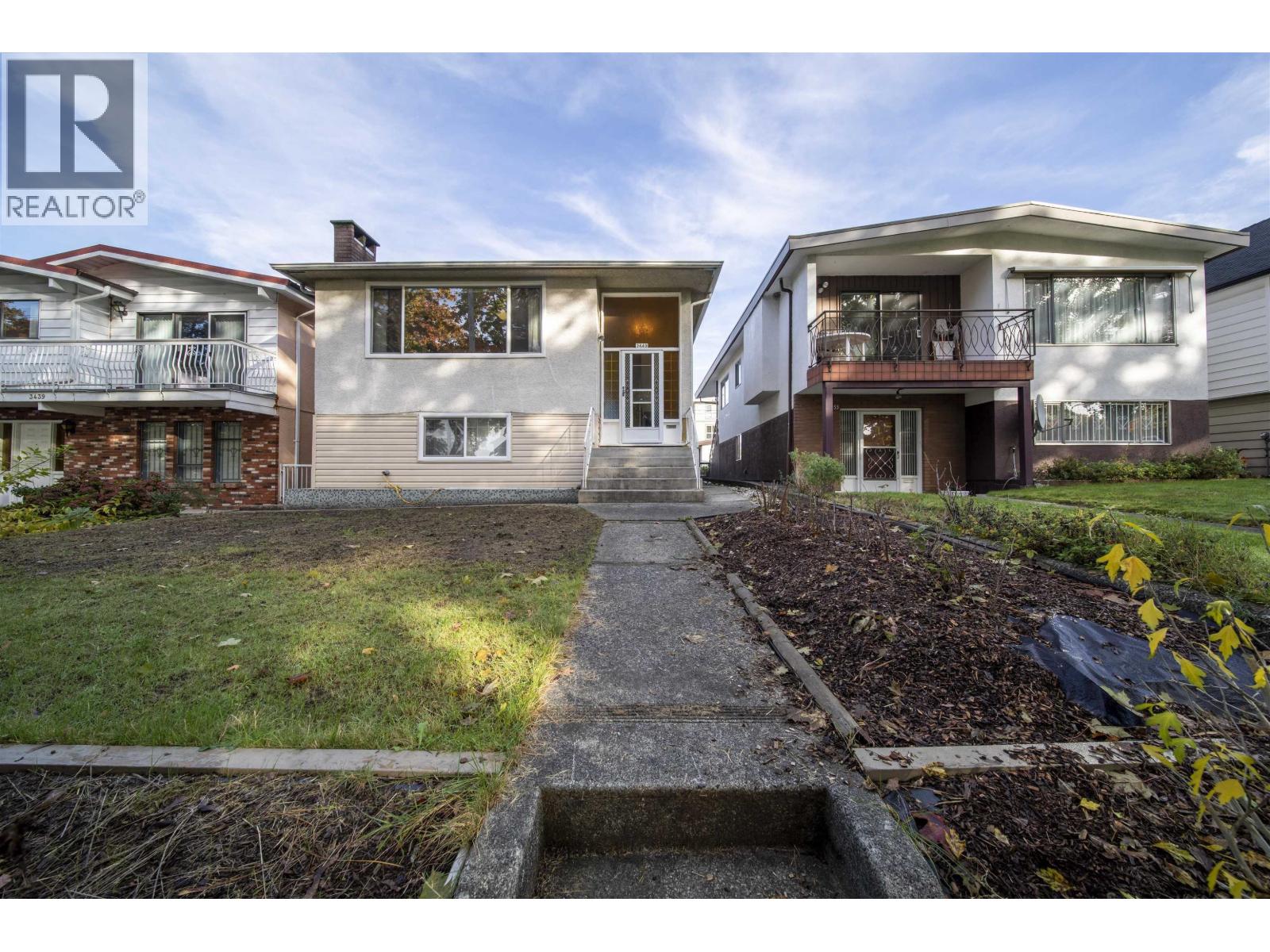 3449 E PENDER STREET, Vancouver, British Columbia