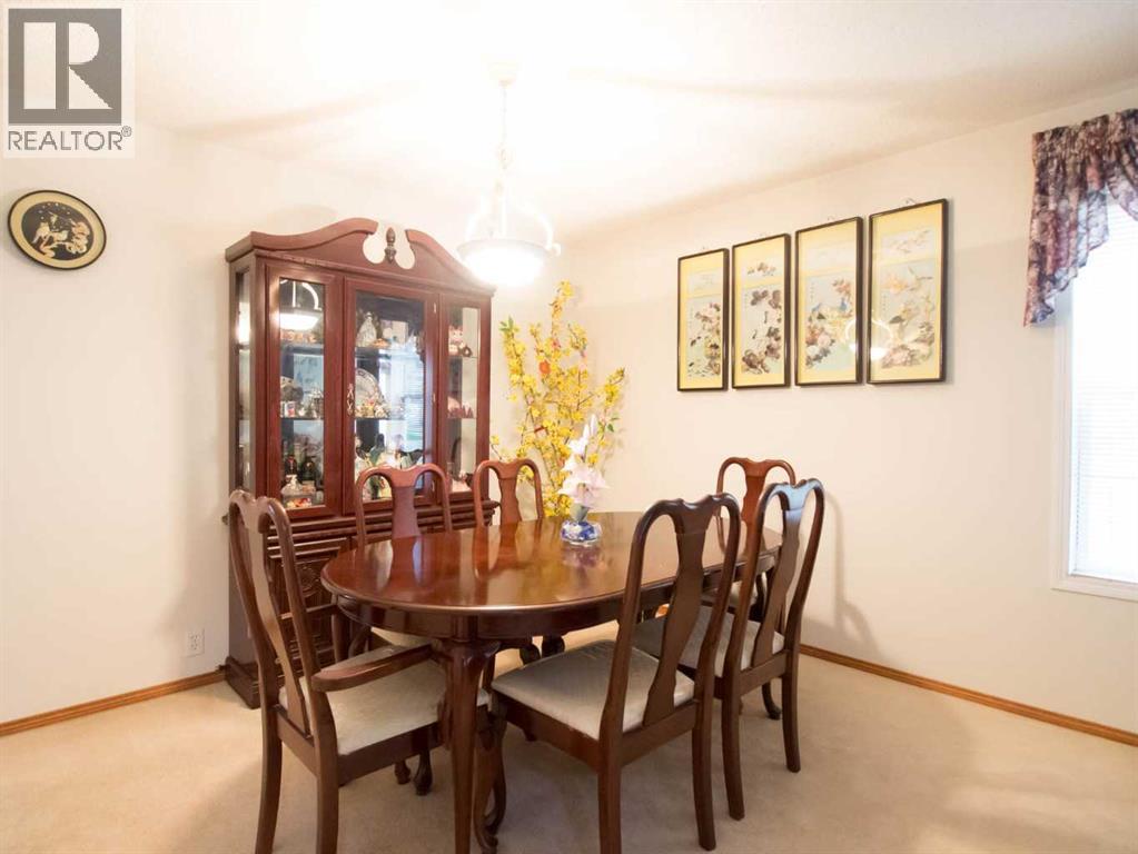 5209 Coral Shores Drive Ne, Calgary, Alberta T3J 3J7 - Photo 9 - A2321832