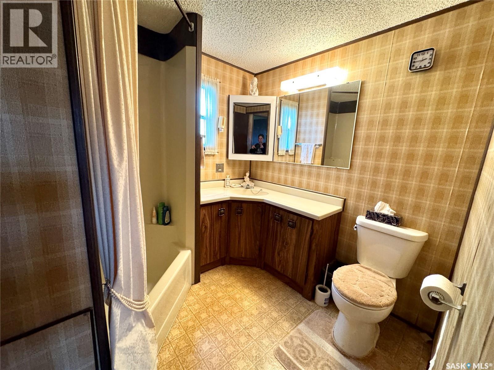 215 Birk Street, Turtleford, Saskatchewan  S0M 2Y0 - Photo 13 - SK040956