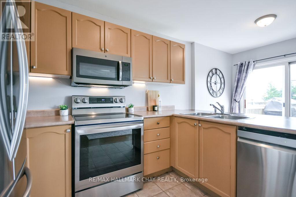 37 Julia Crescent, Orillia, Ontario  L3V 7Y9 - Photo 11 - S13503282