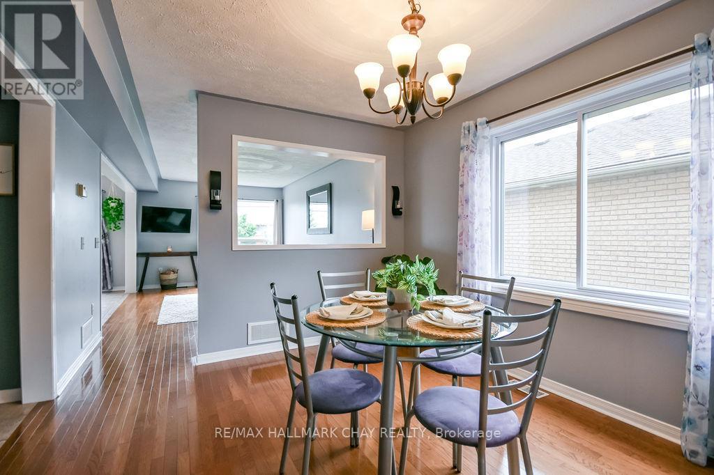 37 Julia Crescent, Orillia, Ontario  L3V 7Y9 - Photo 5 - S13503282