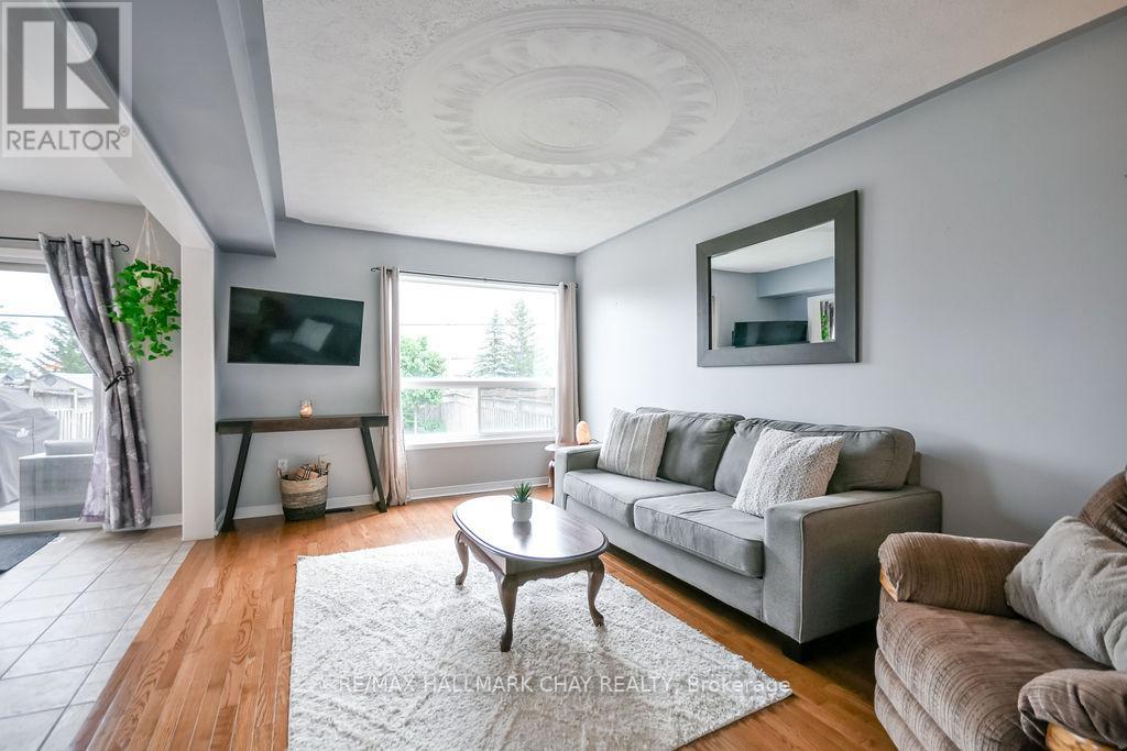 37 Julia Crescent, Orillia, Ontario  L3V 7Y9 - Photo 7 - S13503282