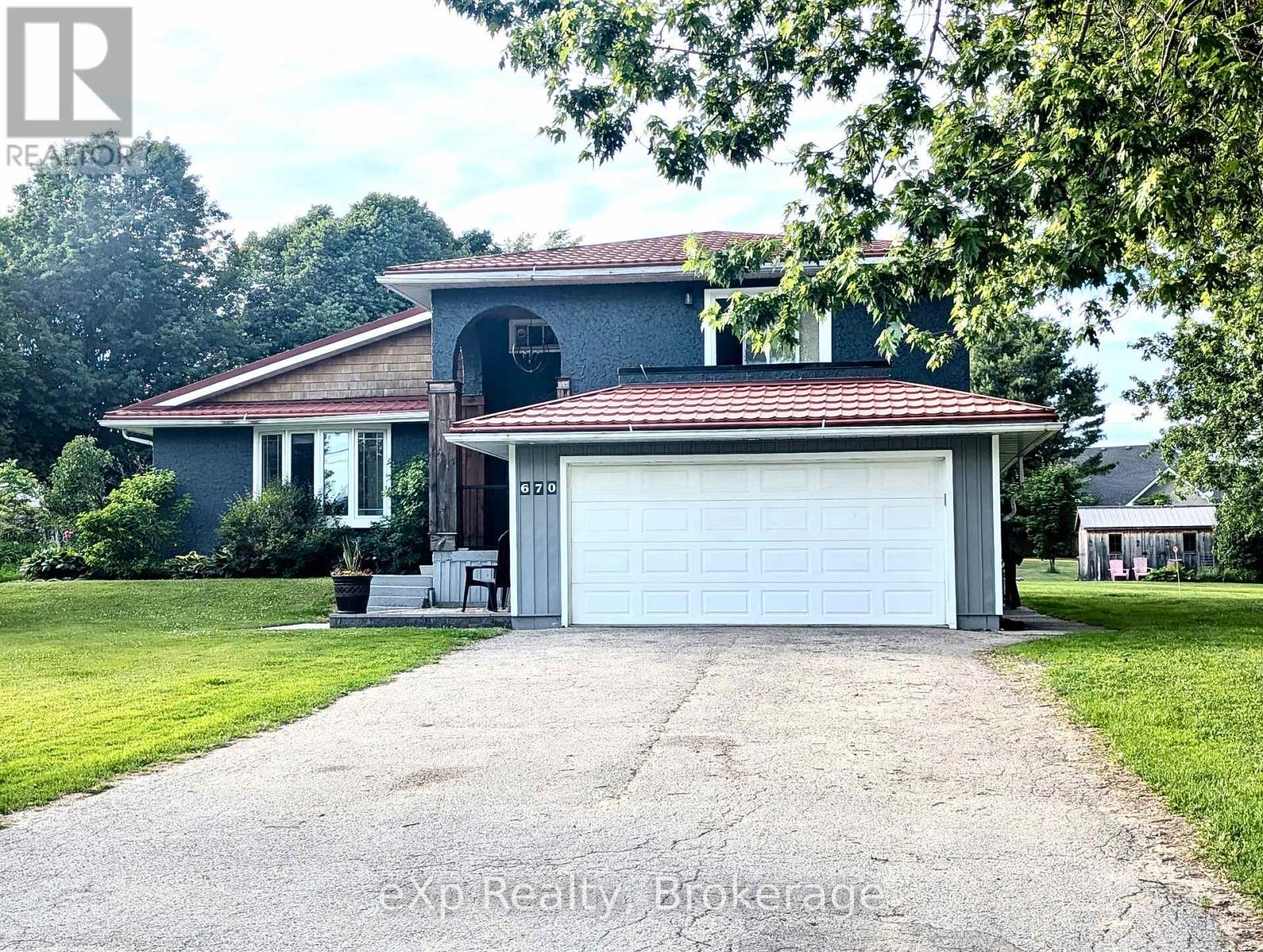 670 JOYNT STREET, Georgian Bluffs, Ontario
