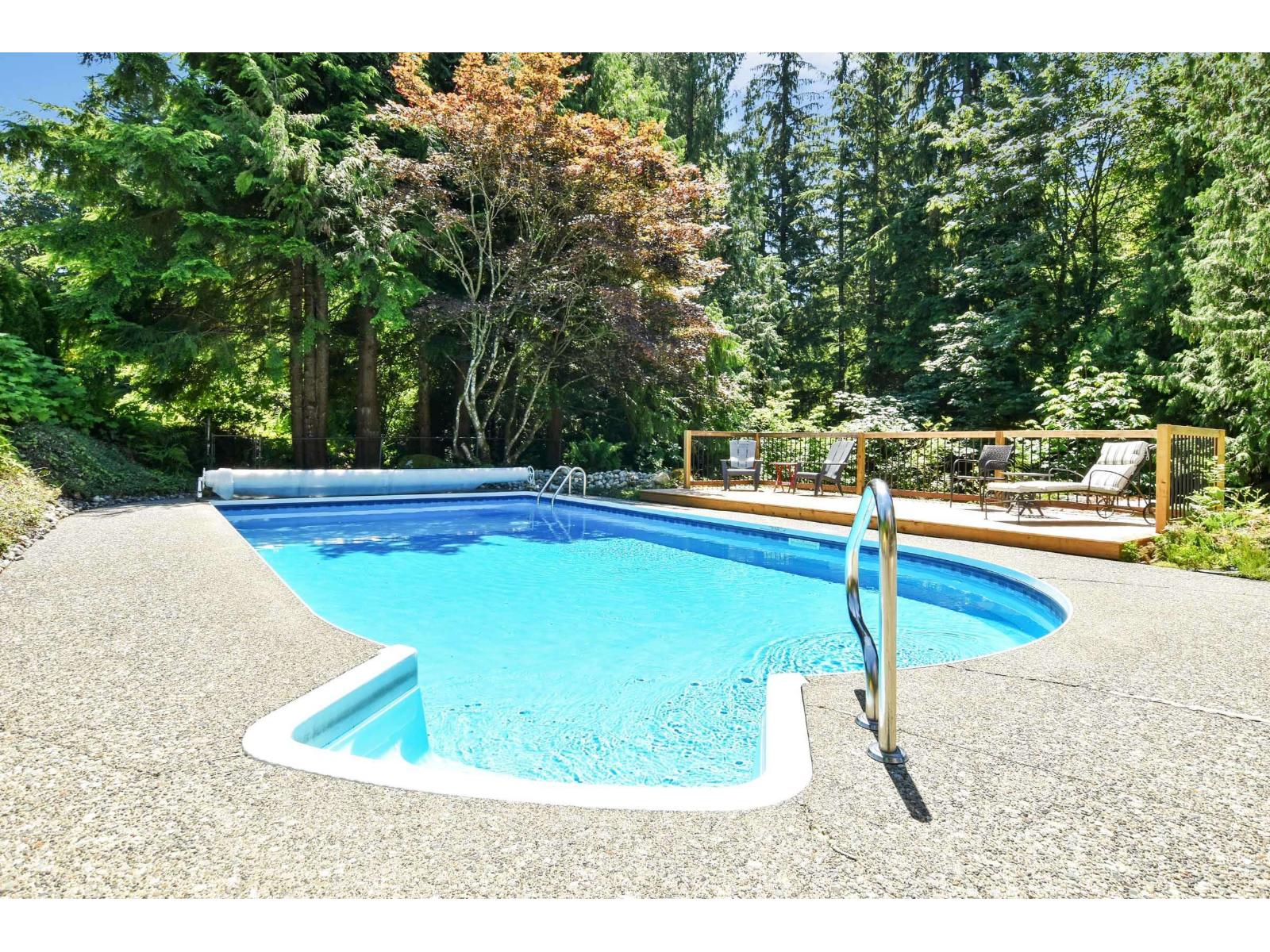 9921 Watt Street, Mission, British Columbia  V2V 0B6 - Photo 2 - R3091695