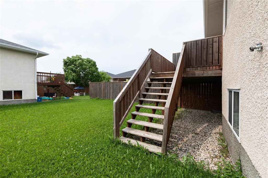 16 Parkhill Crescent, Steinbach, Manitoba  R3X 0B8 - Photo 22 - 202615290