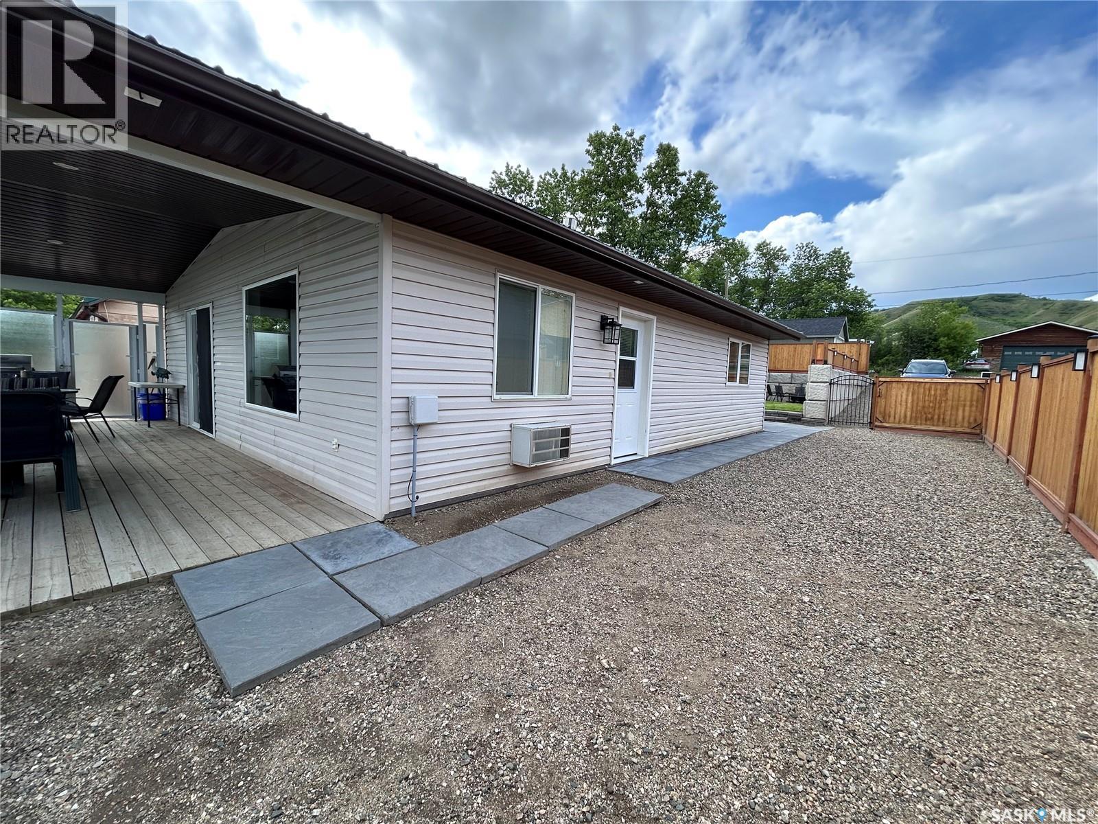 11 Lakewood Road, Round Lake, Saskatchewan  S0A 3Y0 - Photo 10 - SK041054
