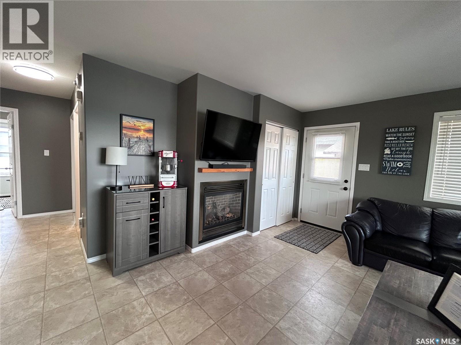 11 Lakewood Road, Round Lake, Saskatchewan  S0A 3Y0 - Photo 4 - SK041054