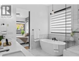 437 Vision Court, Kelowna, British Columbia  V1W 0C4 - Photo 32 - 10393041