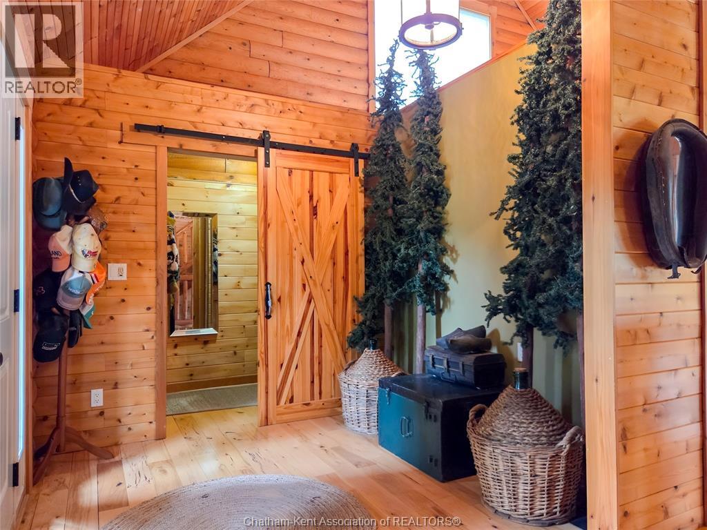 11530 Longwoods Road, Kent Bridge, Ontario  N0P 2K0 - Photo 10 - 26015562