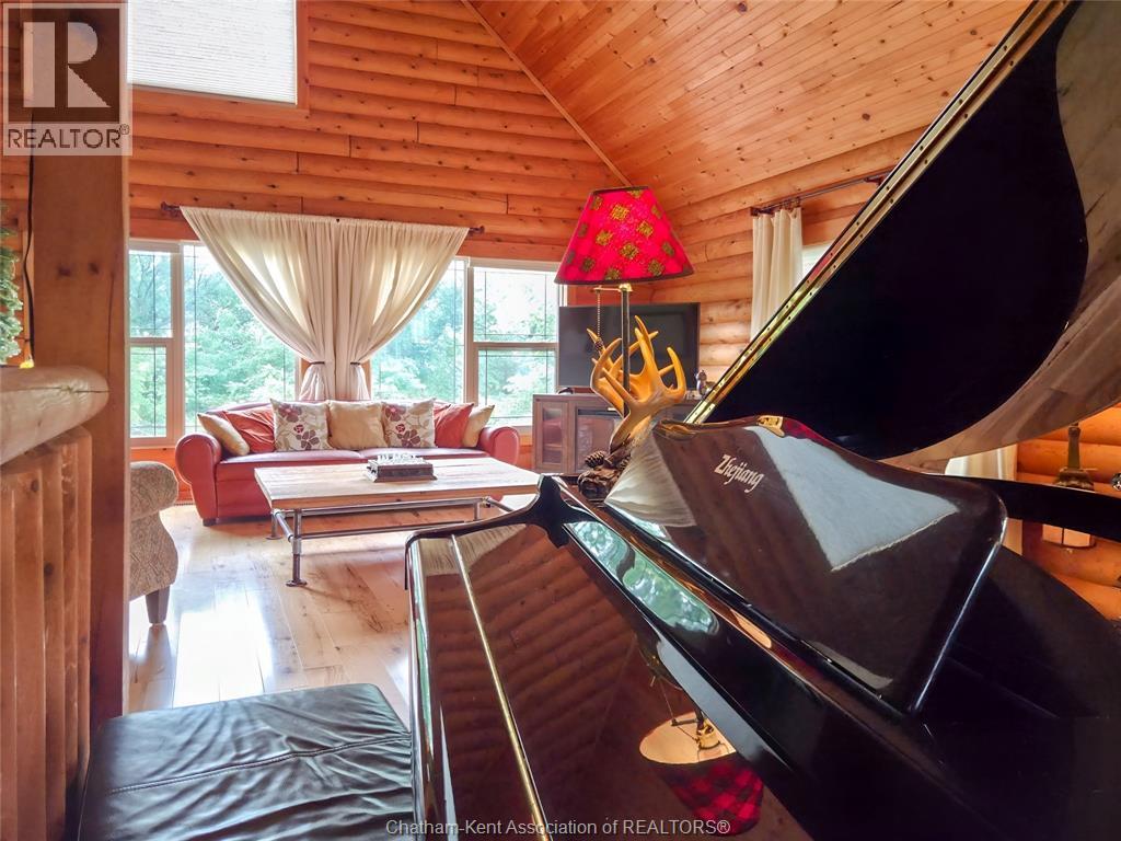 11530 Longwoods Road, Kent Bridge, Ontario  N0P 2K0 - Photo 14 - 26015562