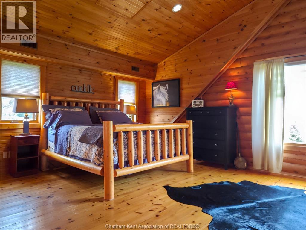 11530 Longwoods Road, Kent Bridge, Ontario  N0P 2K0 - Photo 44 - 26015562