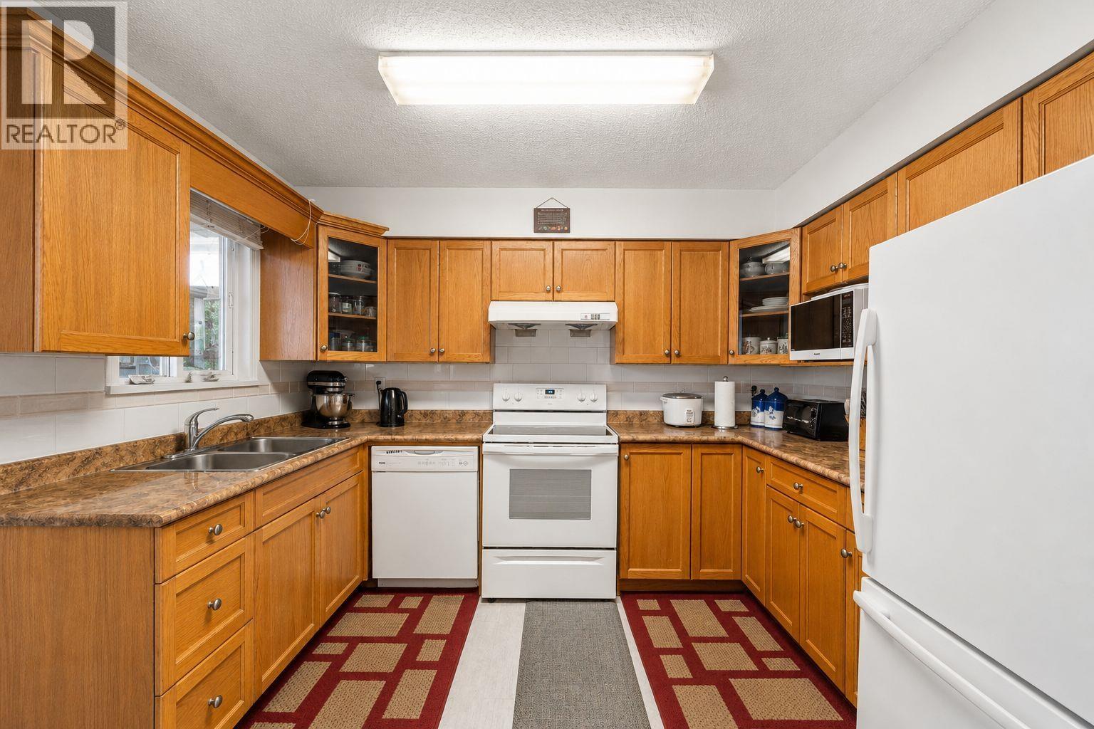 1457 SE Marine Drive, Vancouver, British Columbia  V5P 2R3 - Photo 4 - R3141105