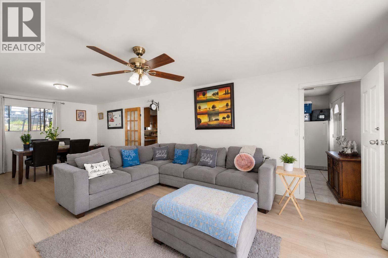 1457 SE MARINE DRIVE, Vancouver, British Columbia