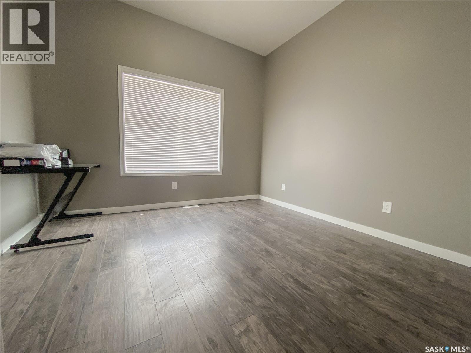 207 Spruce Street, Wolseley, Saskatchewan  S0G 5H0 - Photo 31 - SK041060