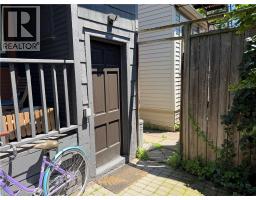 207 CHARLTON Avenue W, Hamilton, Ontario