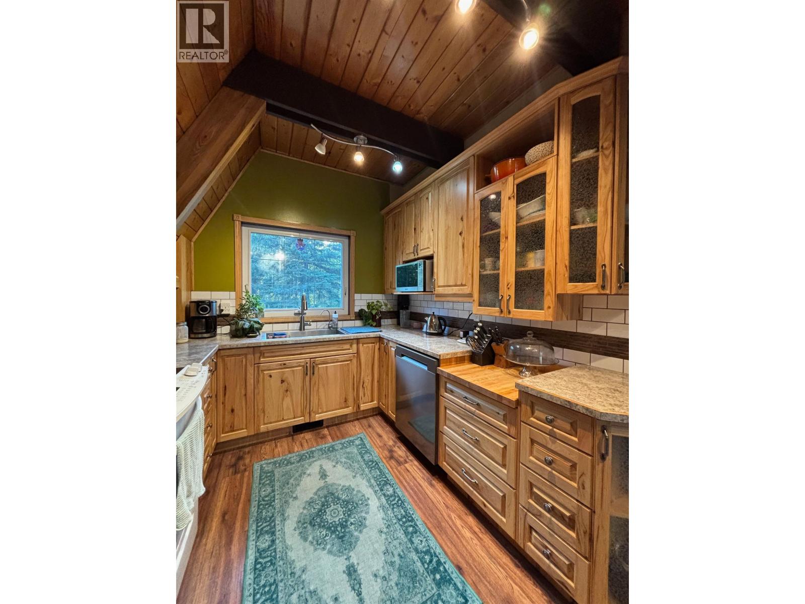 6995 Taborview Drive, Prince George, British Columbia  V2N 5W4 - Photo 5 - R3141160