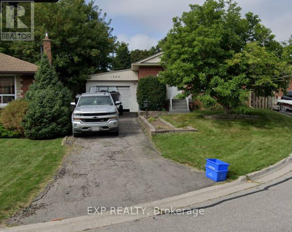 1202 SUN VALLEY COURT, Oshawa, Ontario