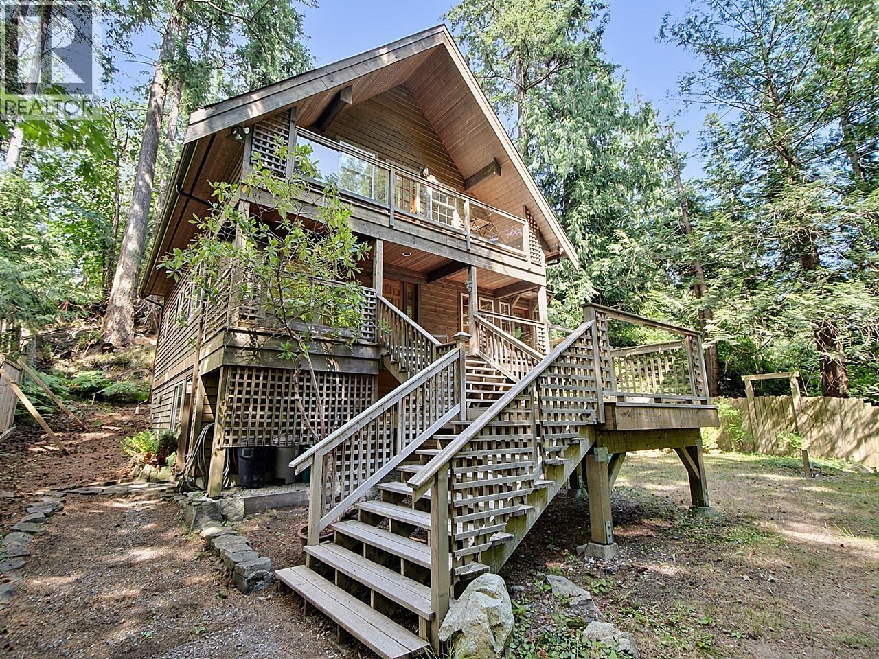 1099 MILLER ROAD, Bowen Island, British Columbia